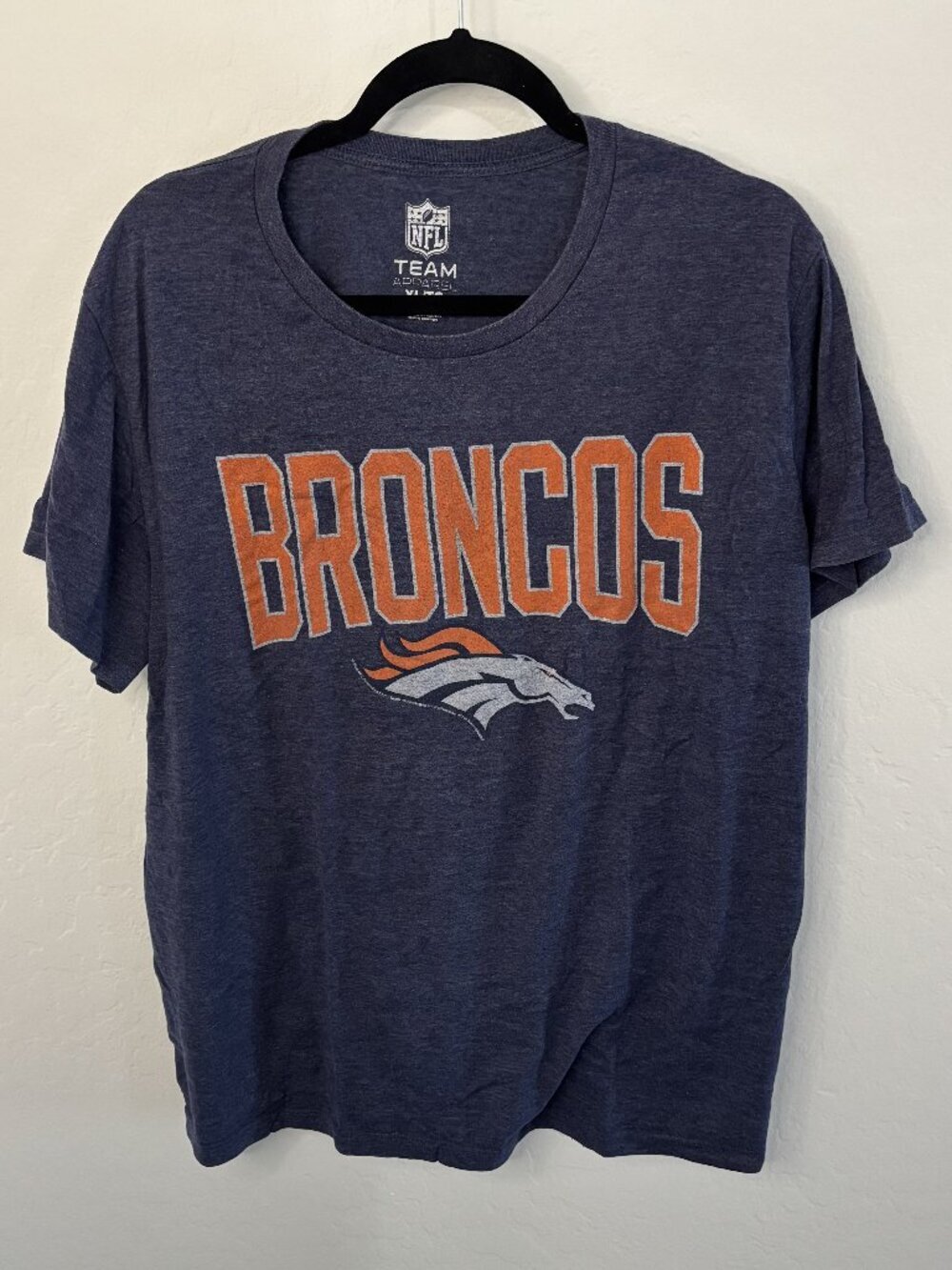 NFL Team Apparel Denver Broncos Navy Graphic T-Shirt | Size XL
